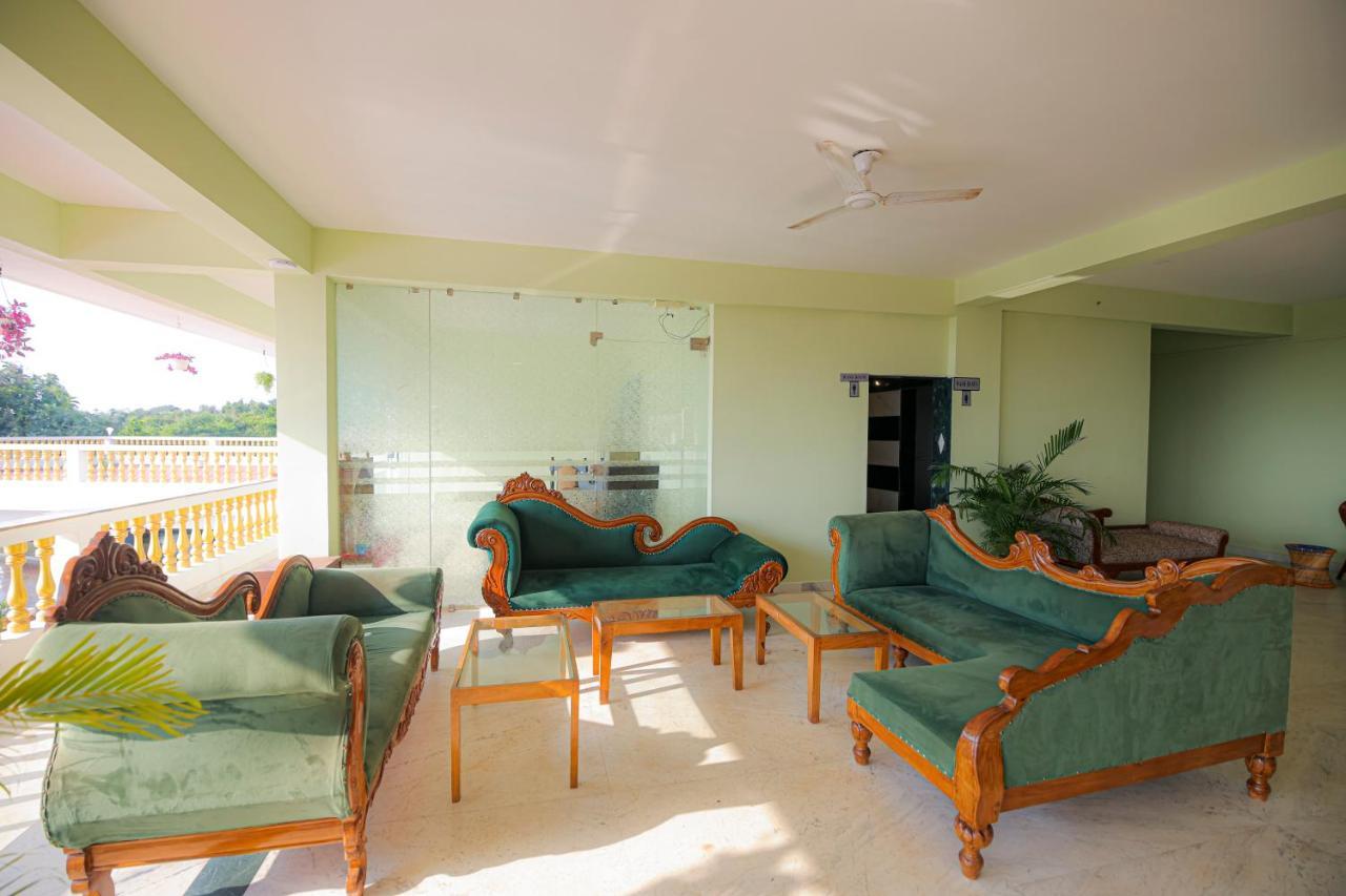 Sparv Aulakhs Resort Mandrem Ngoại thất bức ảnh