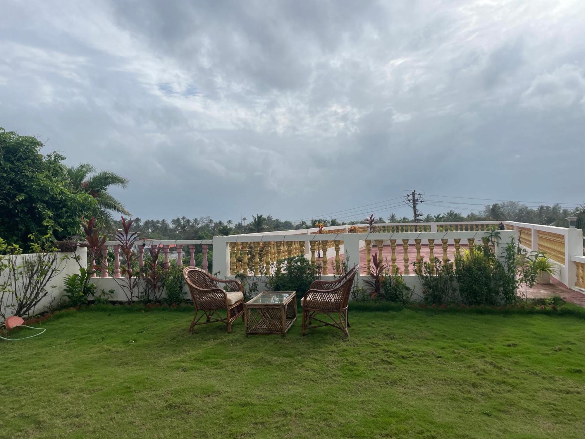 Sparv Aulakhs Resort Mandrem Ngoại thất bức ảnh
