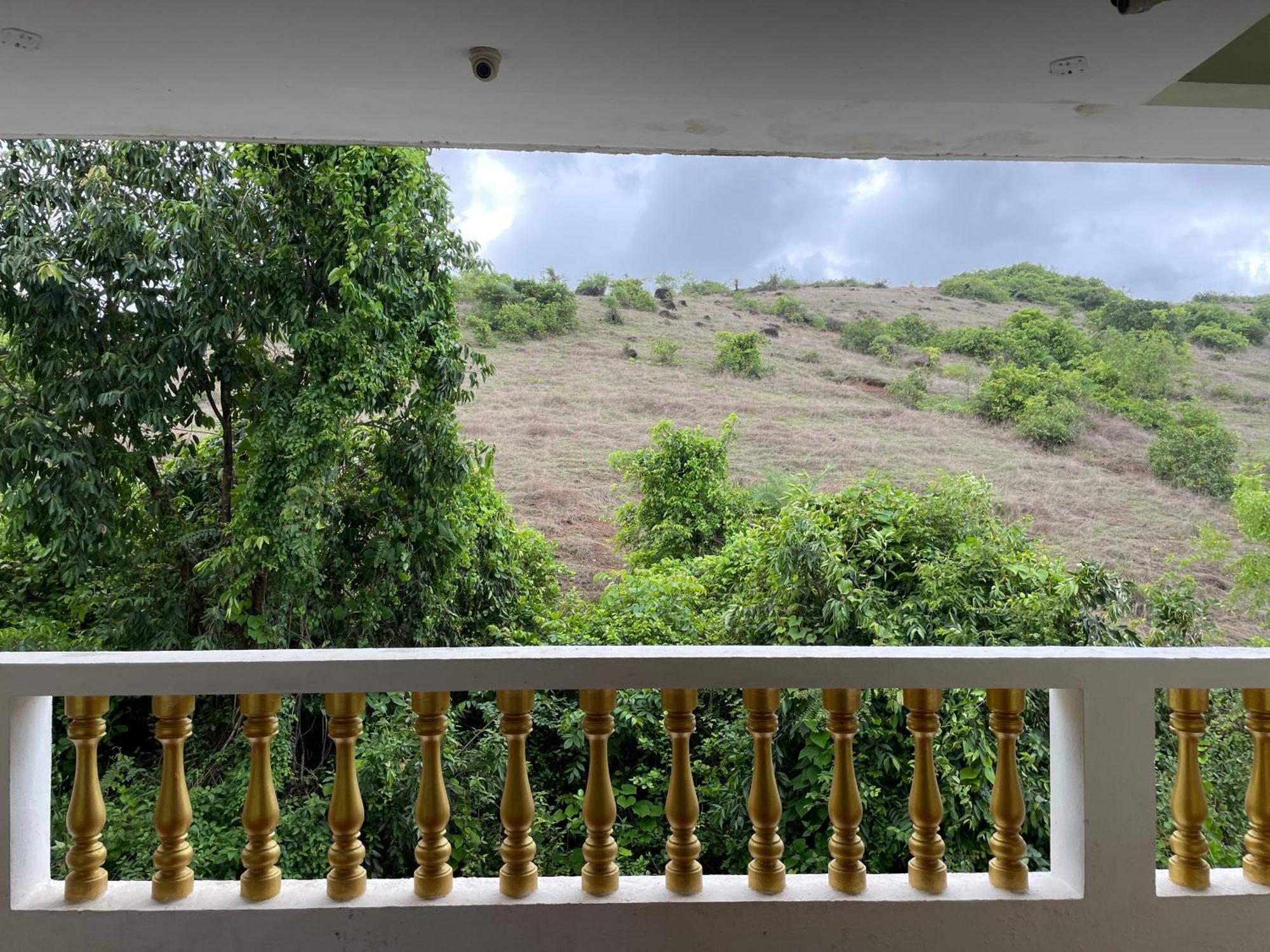 Sparv Aulakhs Resort Mandrem Ngoại thất bức ảnh