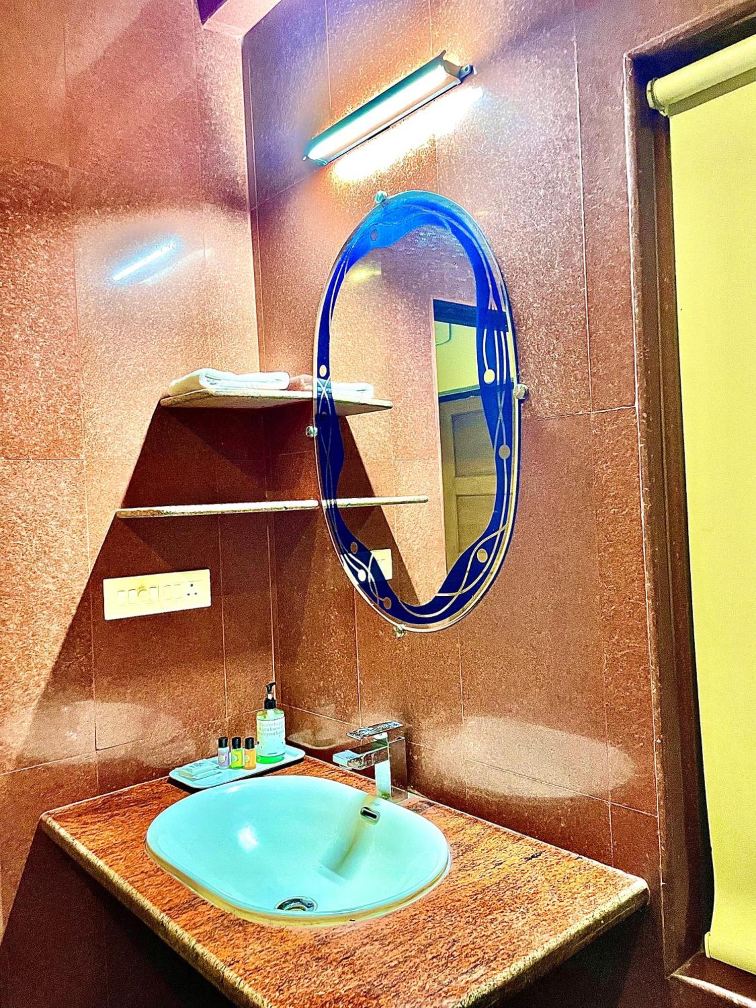 Sparv Aulakhs Resort Mandrem Ngoại thất bức ảnh
